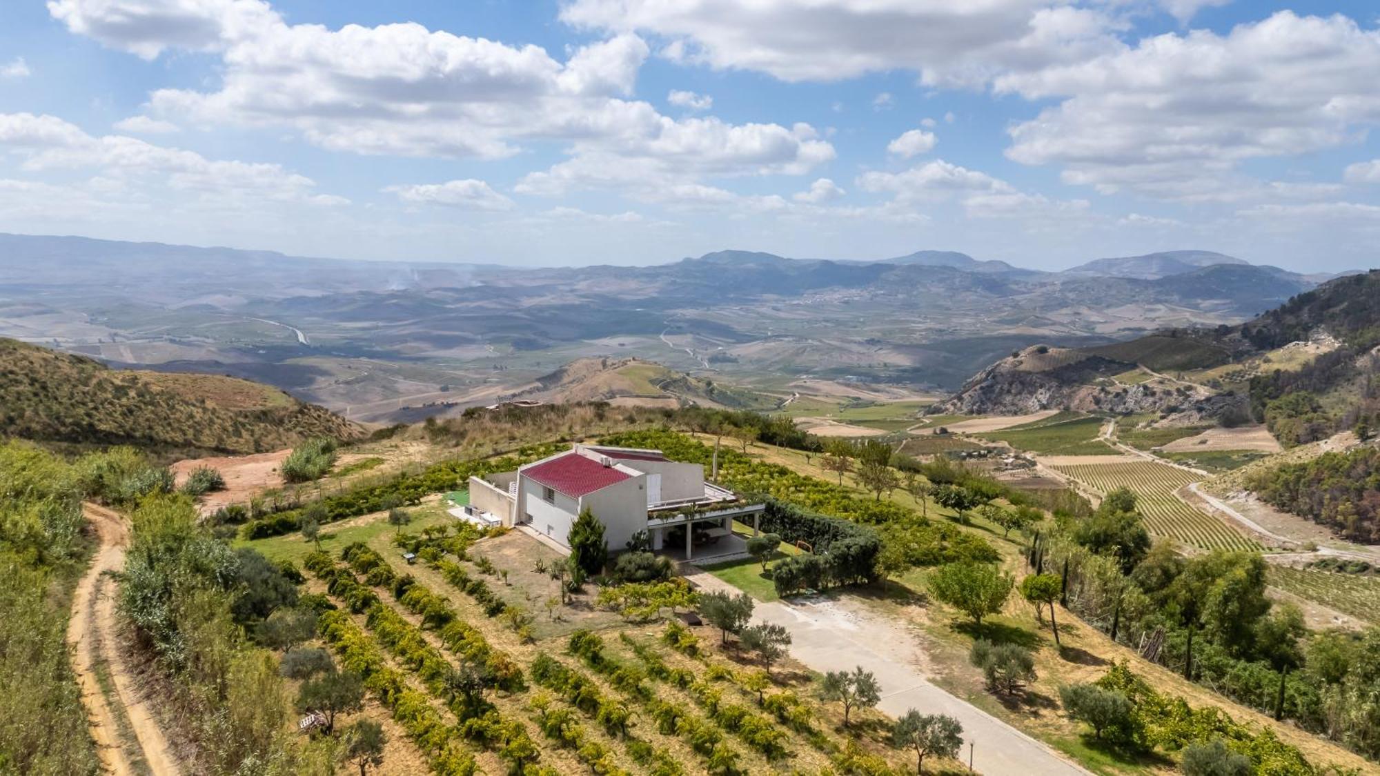 Villa Bonifato Vista Sulle Campagne E Sul Mare Siciliano Cozy House Italy Alcamo Exterior photo